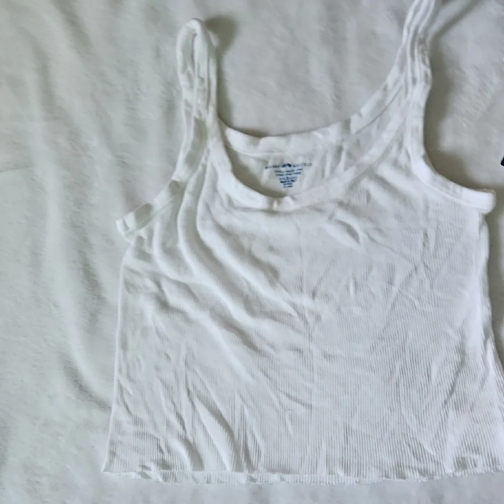 Brandy Melville White Fitted Crop Camisole - One Size - Picture 5 of 7